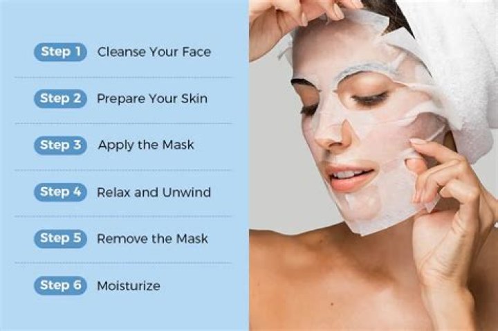 5 Reasons to Add Aloe Vera to Your Skincare Routine If You're Over 50