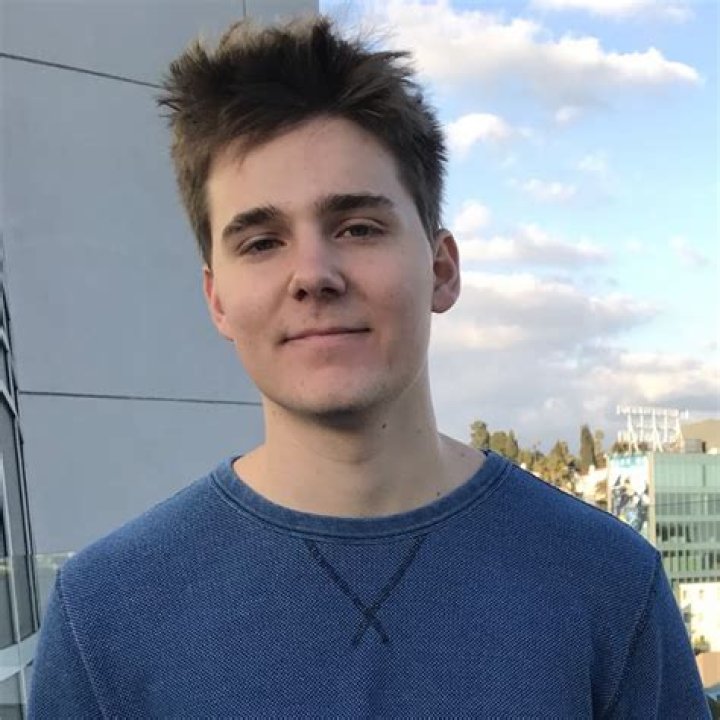 Alex Ernst – Biography, Facts & Life Story