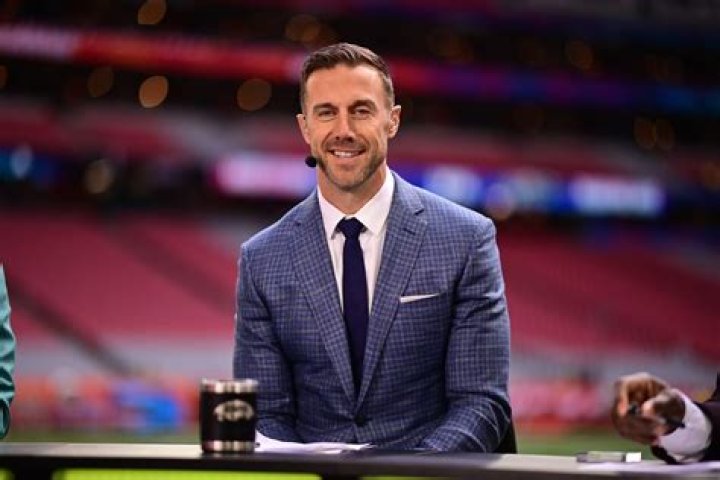 Alex Smith ESPN, Bio, Wiki, Age, Wife, Injury, Salary, and Net Worth