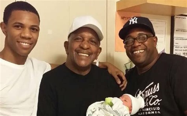 Artist Julius Dubose Jr. Net Worth – How Much is Dubose Worth?