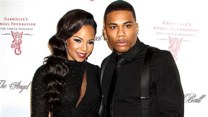 Ashanti & Nelly Seen Dancing In Toronto Performance After Reunion – Hollywood Life