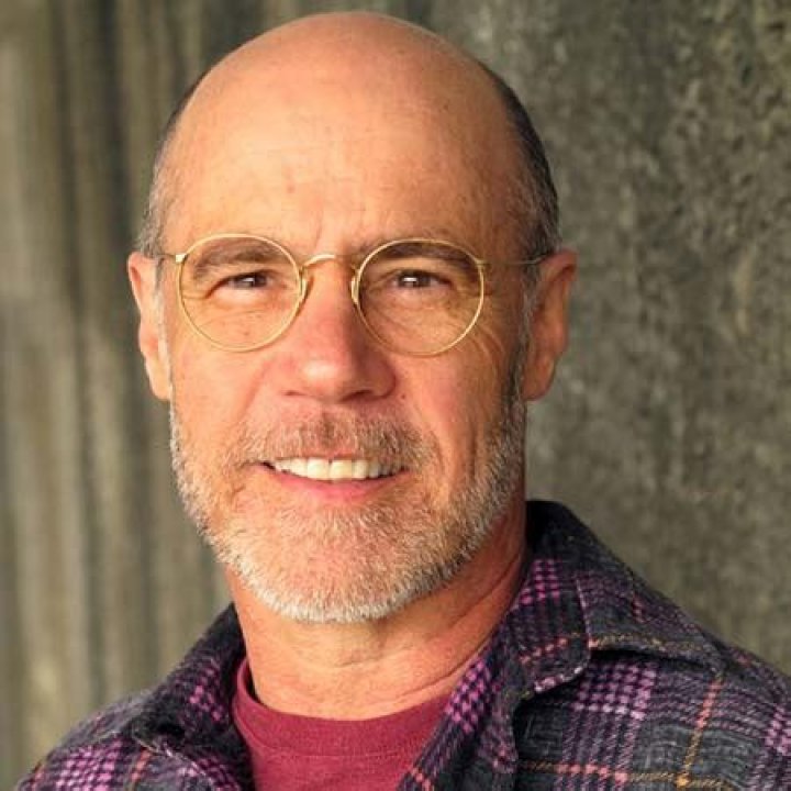 Barry Livingston Height