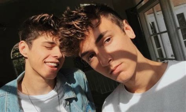 Bryce Hall Height, Weight, Age, Girlfriend, Family, Facts, Biography