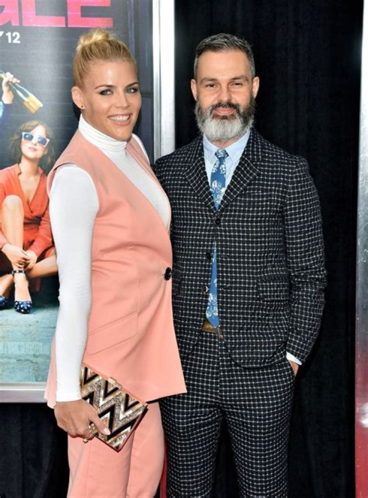Busy Philipps & Marc Silverstein – Hollywood Life