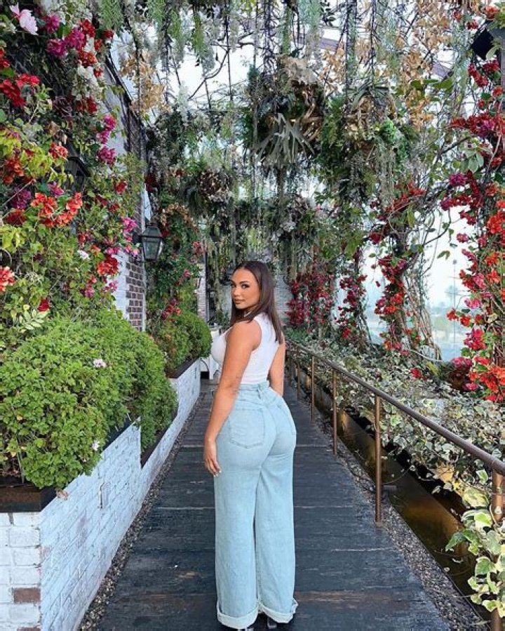 Camila Bernal CNN, Bio, Wiki, Age, Height, Husband, Salary, and Net Worth