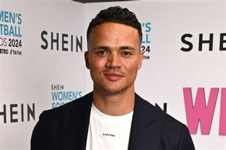 
Ellie Jenas Height, Weight, Net Worth, Age, Birthday, Wikipedia, Who, Nationality, Biography 