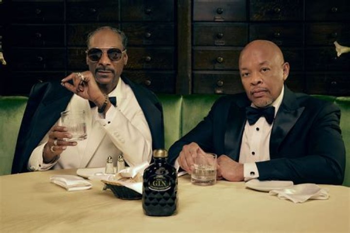 Eminem, Dr. Dre & Snoop Dogg Tease New Song With Studio Photo – Hollywood Life