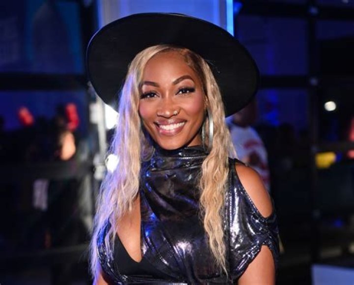 Erica Dixon Net Worth – How Much is Dixon Worth?