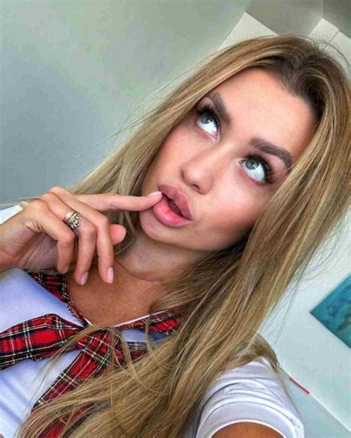 Eva Koper Height, Weight, Net Worth, Age, Birthday, Wikipedia, Who, Instagram, Biography