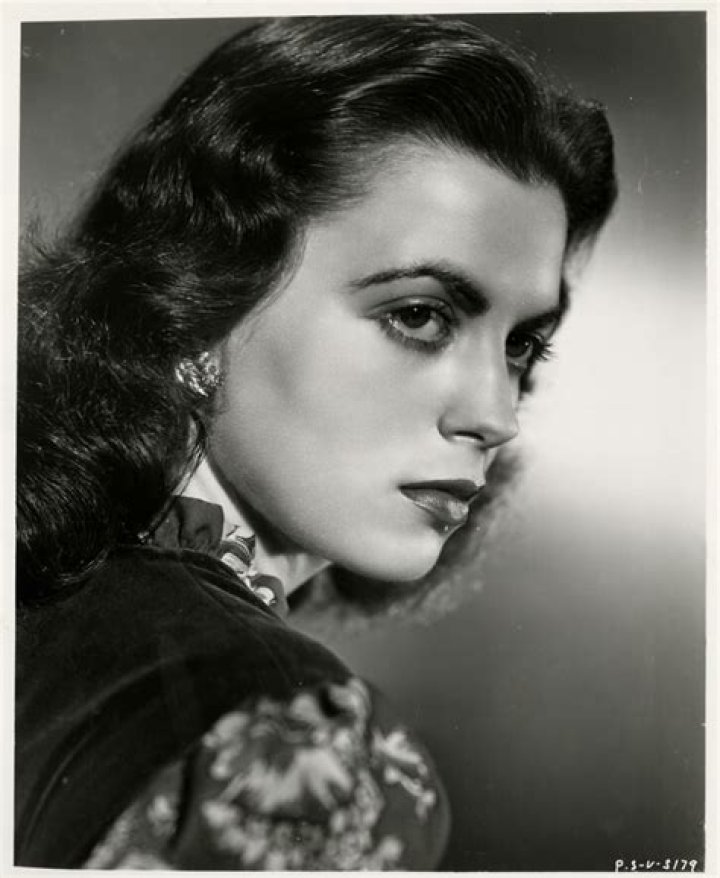 Faith Domergue Height