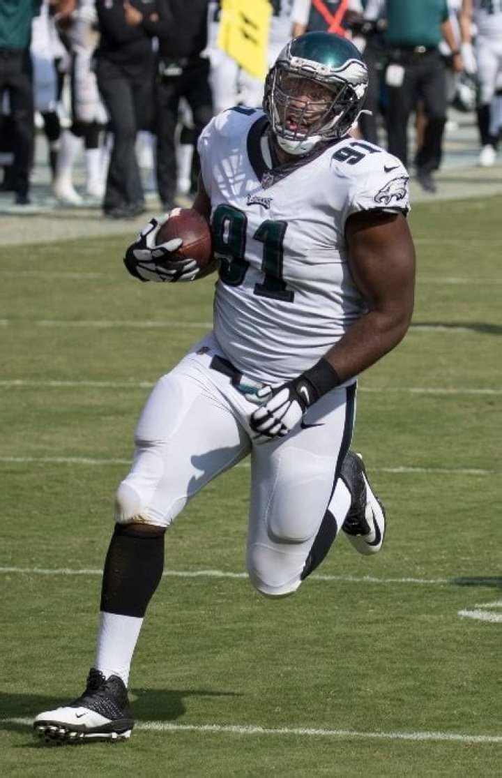 Fletcher Cox Height, Weight, Age, Net Worth, Girlfriend