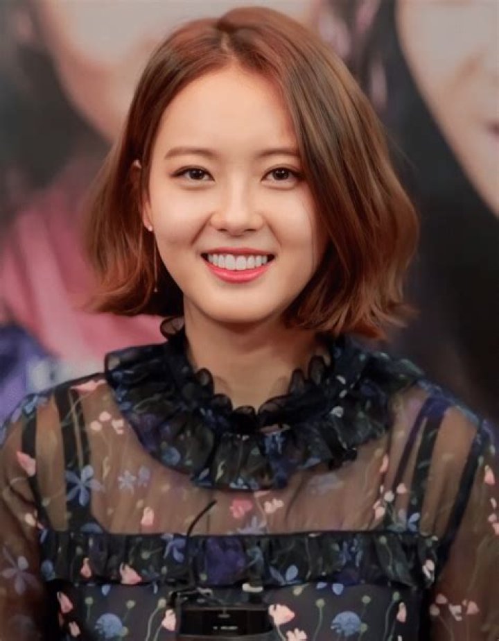 Go Ara – Biography, Facts & Life Story