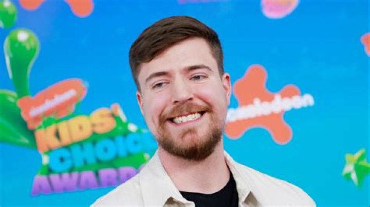 How Rich Is Adam Norris? Earning