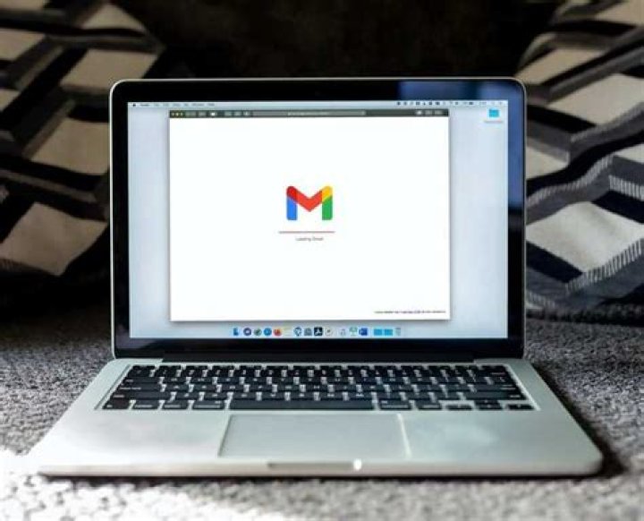 How to check Gmail messages on different devices: mobile, desktop