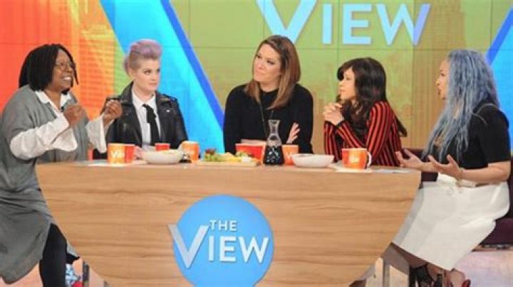 Is Kelly Osbourne Racist? ‘The View’ Co-Host Defends Her Friend – Hollywood Life