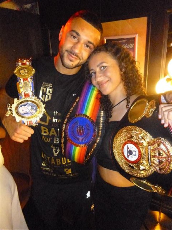 
Is Nelson Oliva In A Relationship? Details About Pro Boxer Girlfriend And Ethnicity 