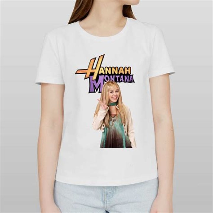 Joe Jonas Gifts Sophie Turner Epic Hannah Montana Shirt For Christmas: He’s The ‘Hubbs Of The Year’