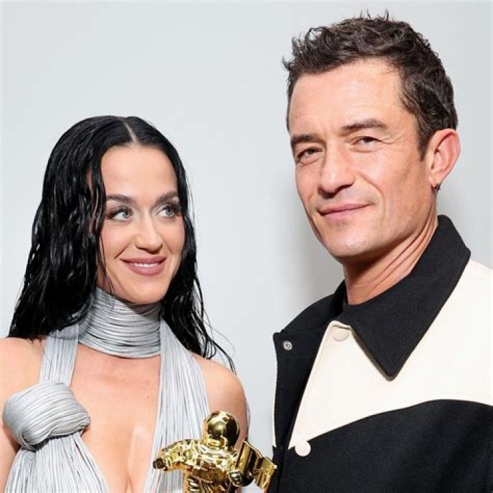 Katy Perry, Orlando Bloom Take Daisy, 1, To FAO Schwarz & She’s Getting So Big