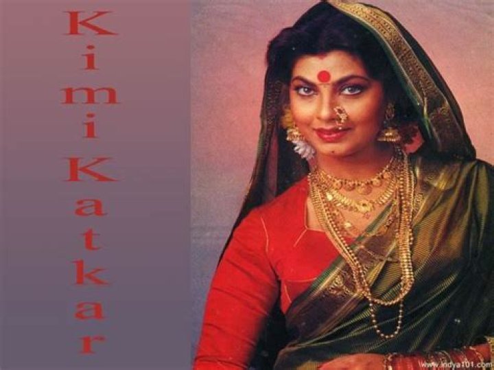 Kimi Katkar – Biography, Facts & Life Story