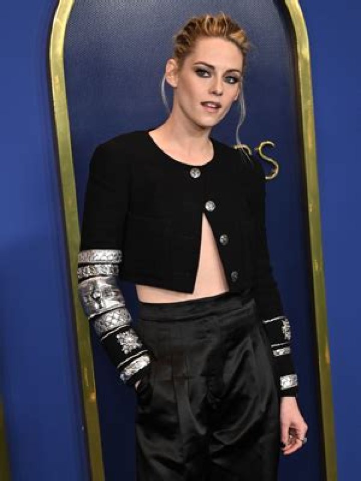 Kristen Stewart & More – Hollywood Life