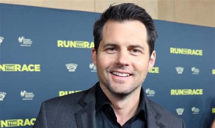 Kristoffer Polaha – Biography, Facts & Life Story
