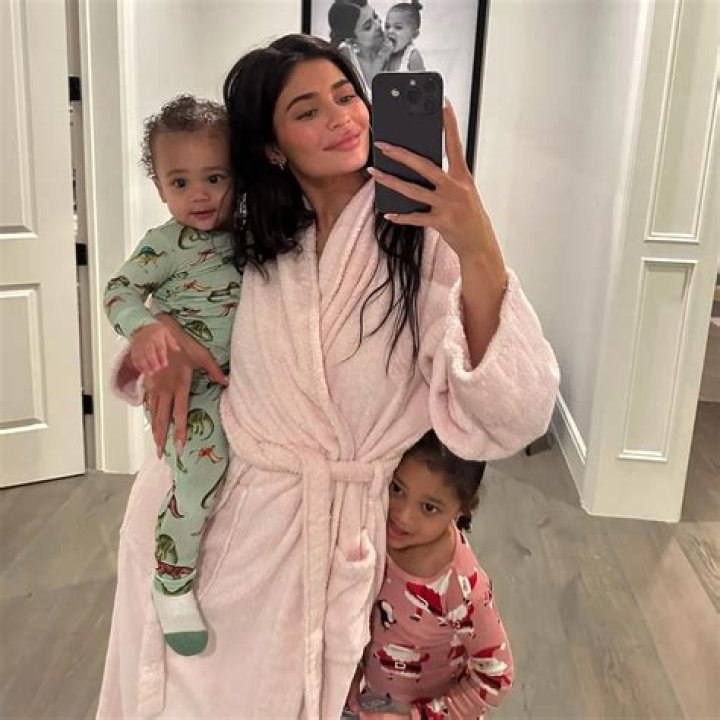 Kylie Jenner: How She Pulled Off Her Secret, ‘Fun’ Night At An L.A. Strip Club With Friends