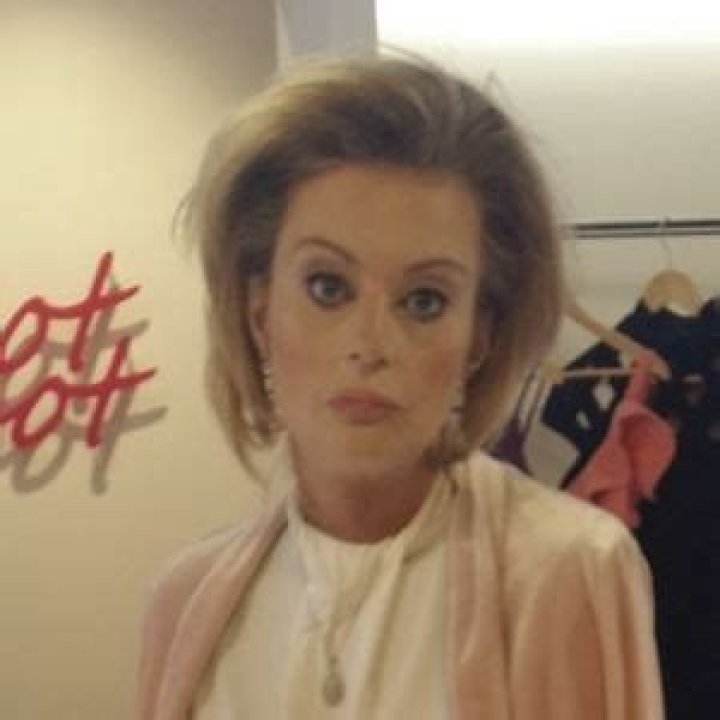 Lauren Harries - Bio, Age, Wiki, Facts and Family