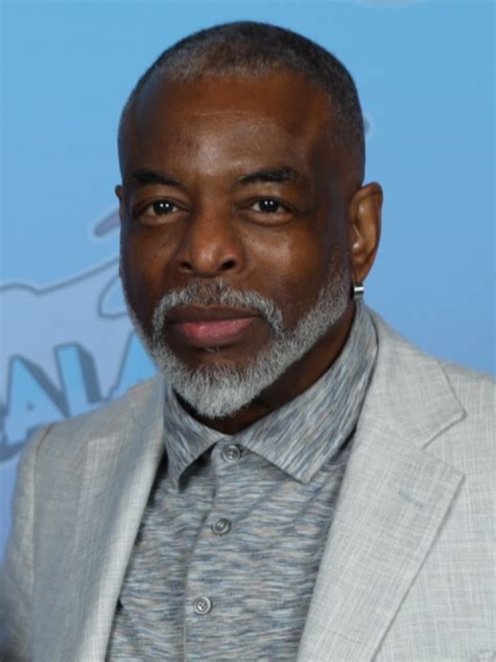 LeVar Burton Height