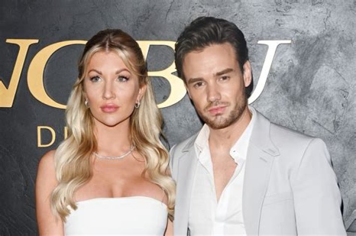 Liam Payne’s Girlfriend Sophia Smith Pregnant? Fans On Twitter Go Wild