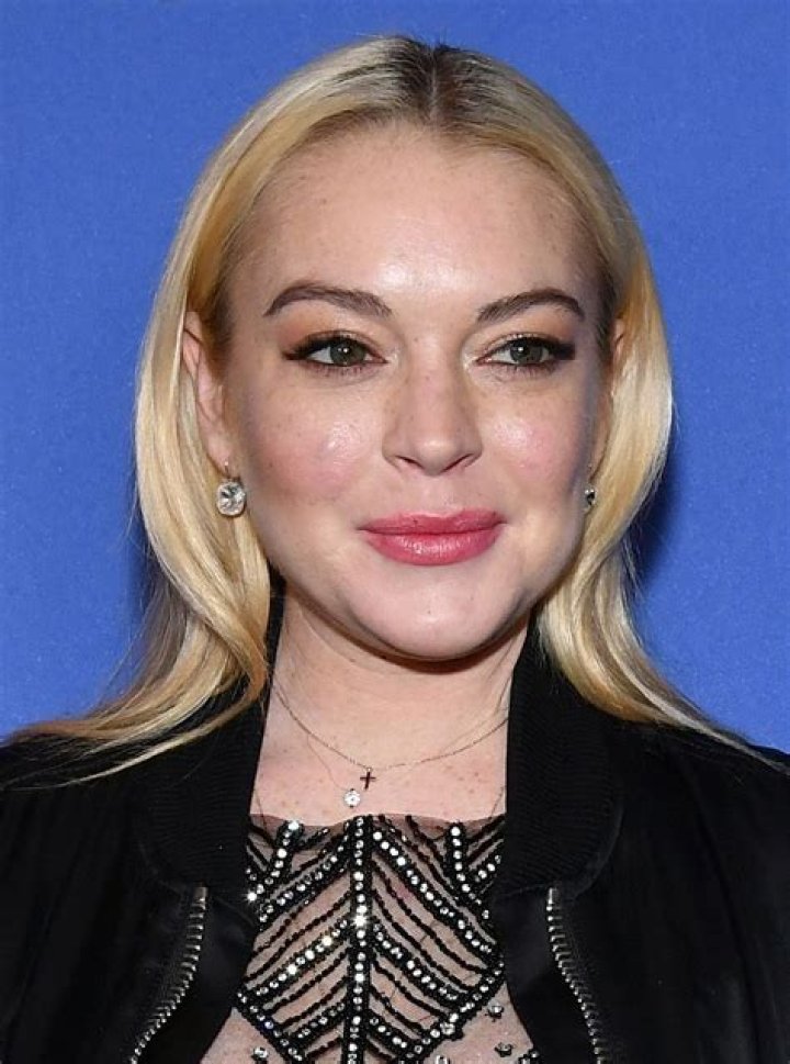 Lindsay Lohan – Biography, Facts & Life Story