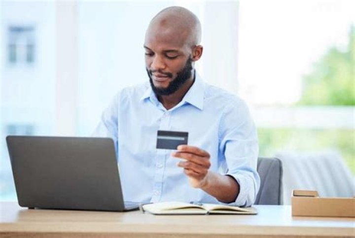 List of Fintechs Offering To Help Nigerians Make Foreign Payments As Banks Suspend Dollar Use on Naira Card