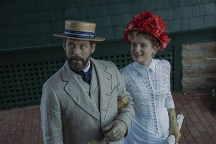 Louisa Jacobson Gilded Age, Bio, Wiki, Age, Dating, and Net Worth