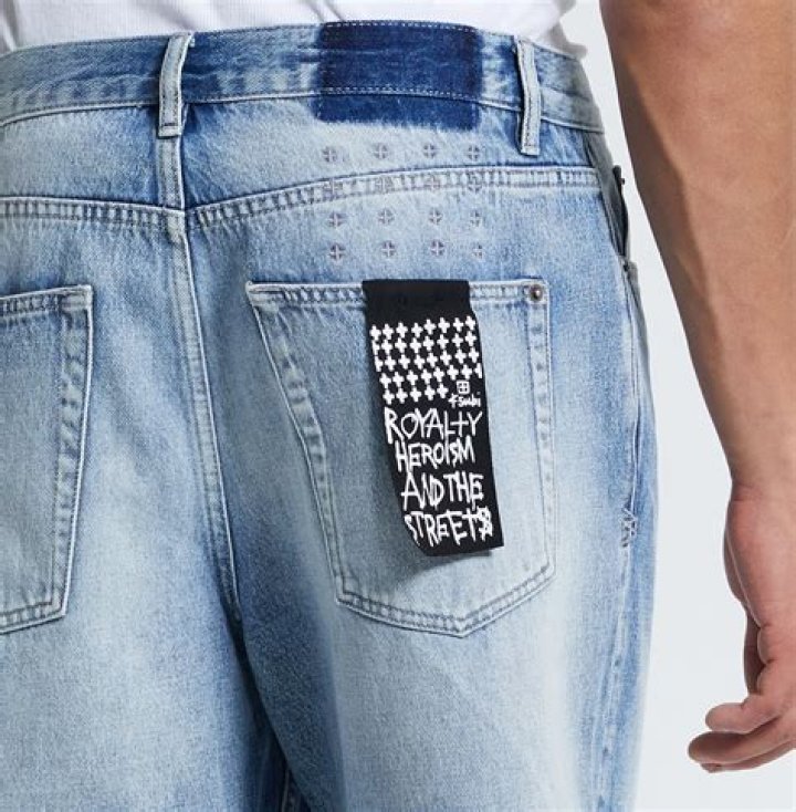 Lyrics & Translations of Ksubi Jeans by Jakobi