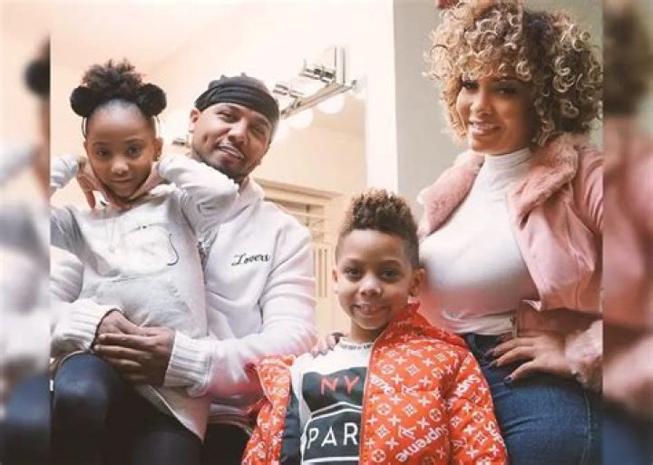 Meet Brhea Phoenix – Rapper Juelz Santana’s Baby Mama and Mother of LaRon Louis James Jr.