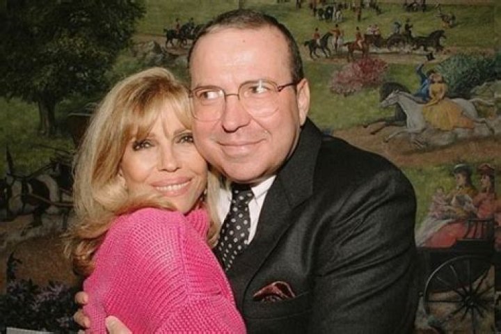 
Meet Francine Sinatra Anderson – Photos Of Frank Sinatra Jr.’s Daughter
