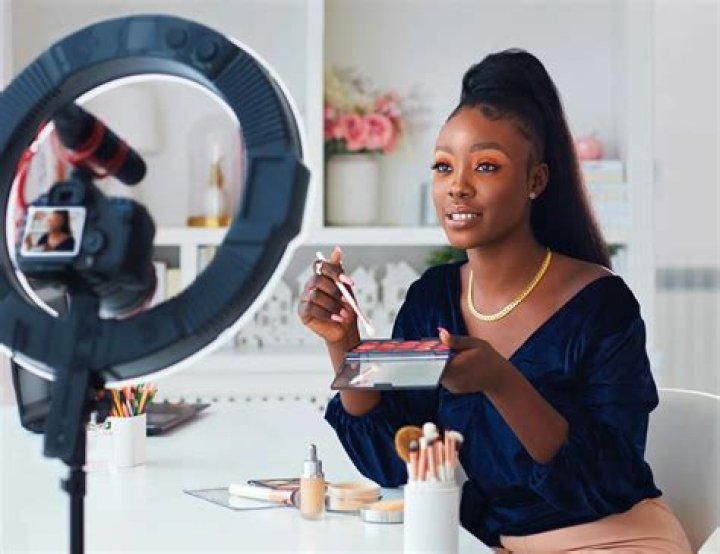 Meet Rozy, Millionaire Virtual Model Giving Influencers a Run for Their Money