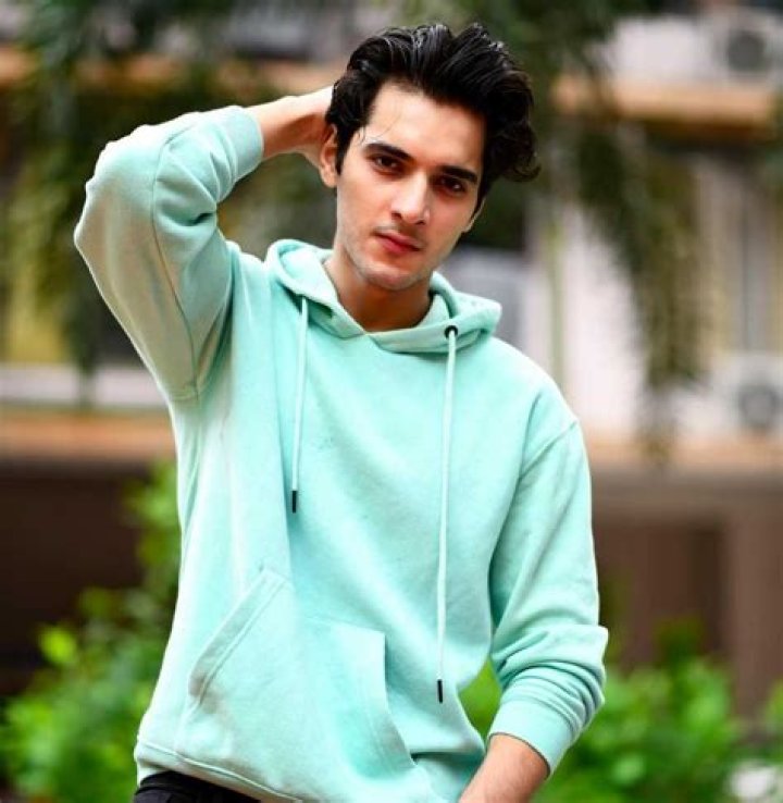 Mohit Duseja Height, Weight, Net Worth, Age, Birthday, Wikipedia, Who, Instagram, Biography