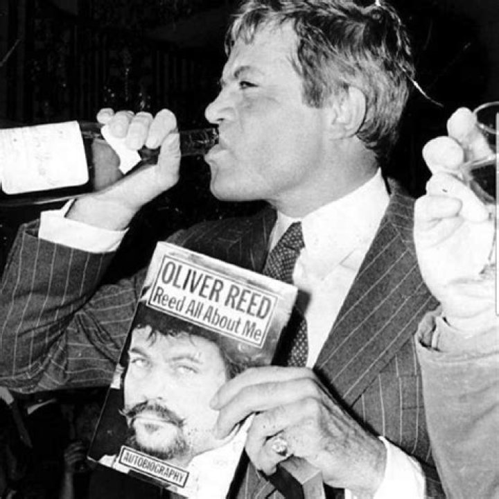 Oliver Reed – Biography, Facts & Life Story