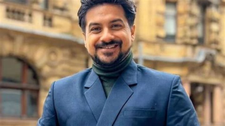 Pushkar Jog – Biography, Facts & Life Story