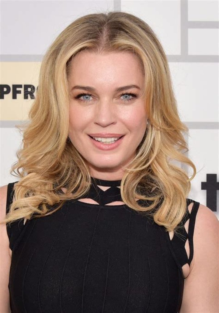 Rebecca Romijn – Biography, Facts & Life Story