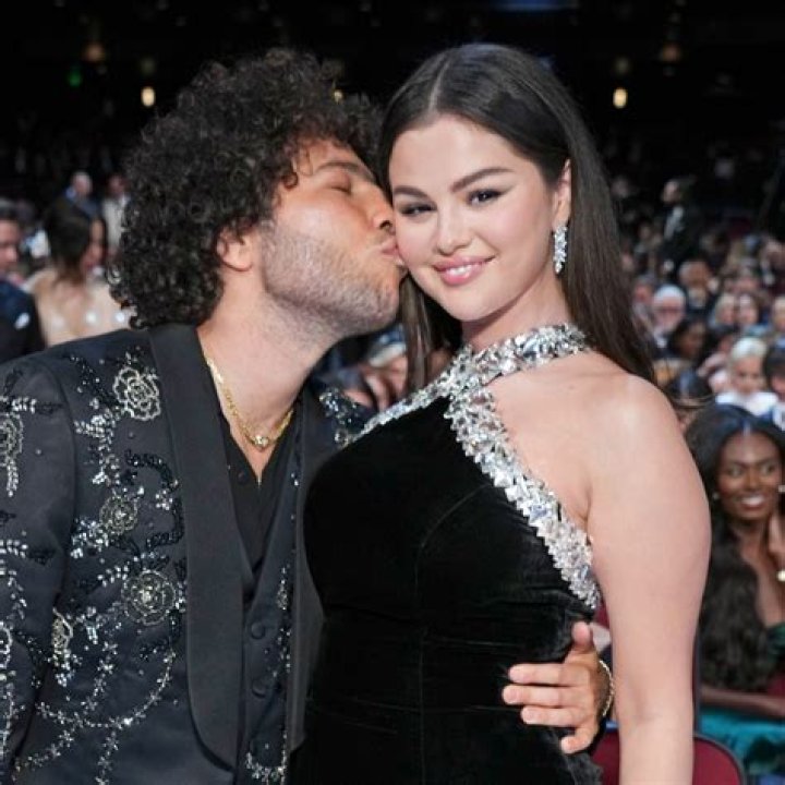 Selena Gomez Reveals Why She Mostly Dates Other Famous People – Hollywood Life