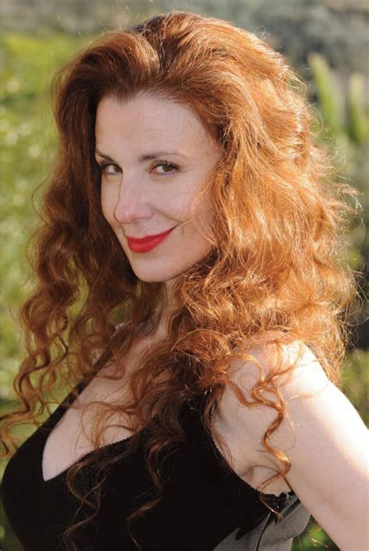 Suzi Carnell Age, Wikipedia, Who, Nationality, Biography