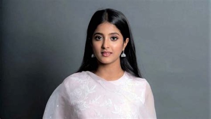 Ulka Gupta – Biography, Facts & Life Story