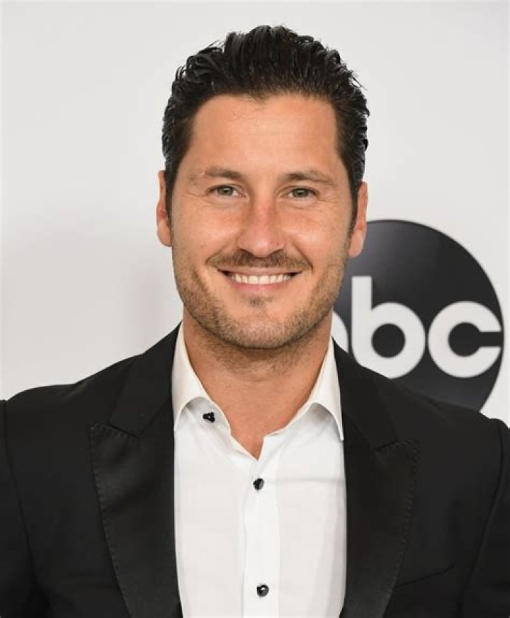 Valentin Chmerkovskiy – Biography, Facts & Life Story