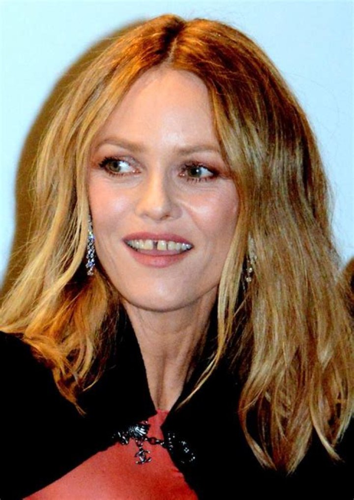 Vanessa Paradis – Biography, Facts & Life Story