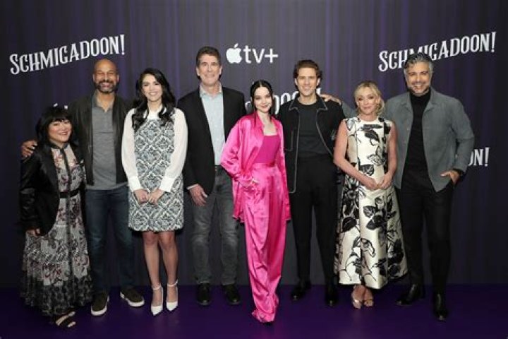 Watch First Look At Season 2 – Hollywood Life