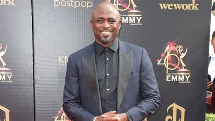 Wayne Brady Talks Playing Gravedigger In ‘Black Lightning’ On CW – Hollywood Life