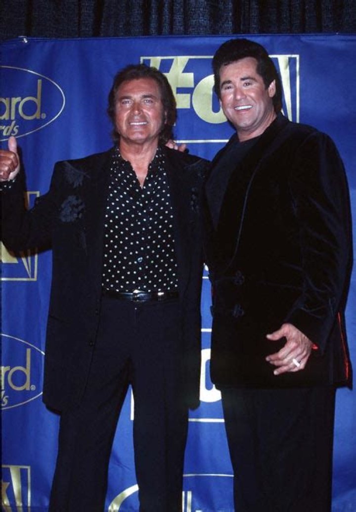 Wayne Newton Height