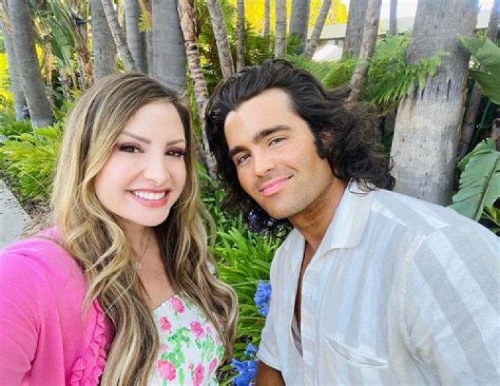 Who is Antonia DeNardo Dating Now?