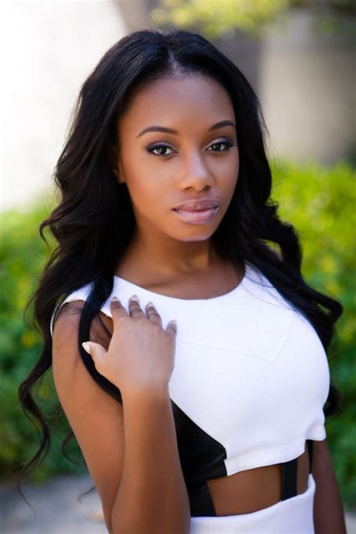 Who is Imani Hakim Dating Now